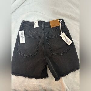 Denim forum 50’s arlo mid thigh short in size 25